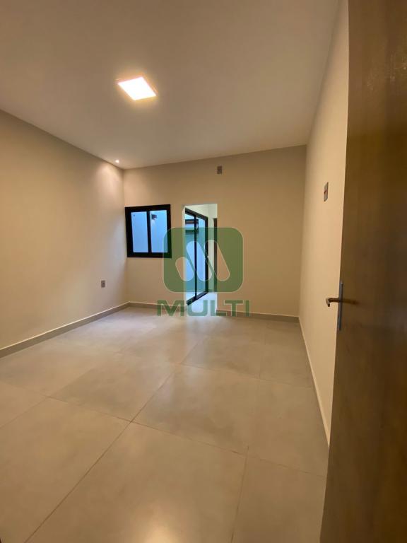 Casa à venda com 3 quartos, 150m² - Foto 8