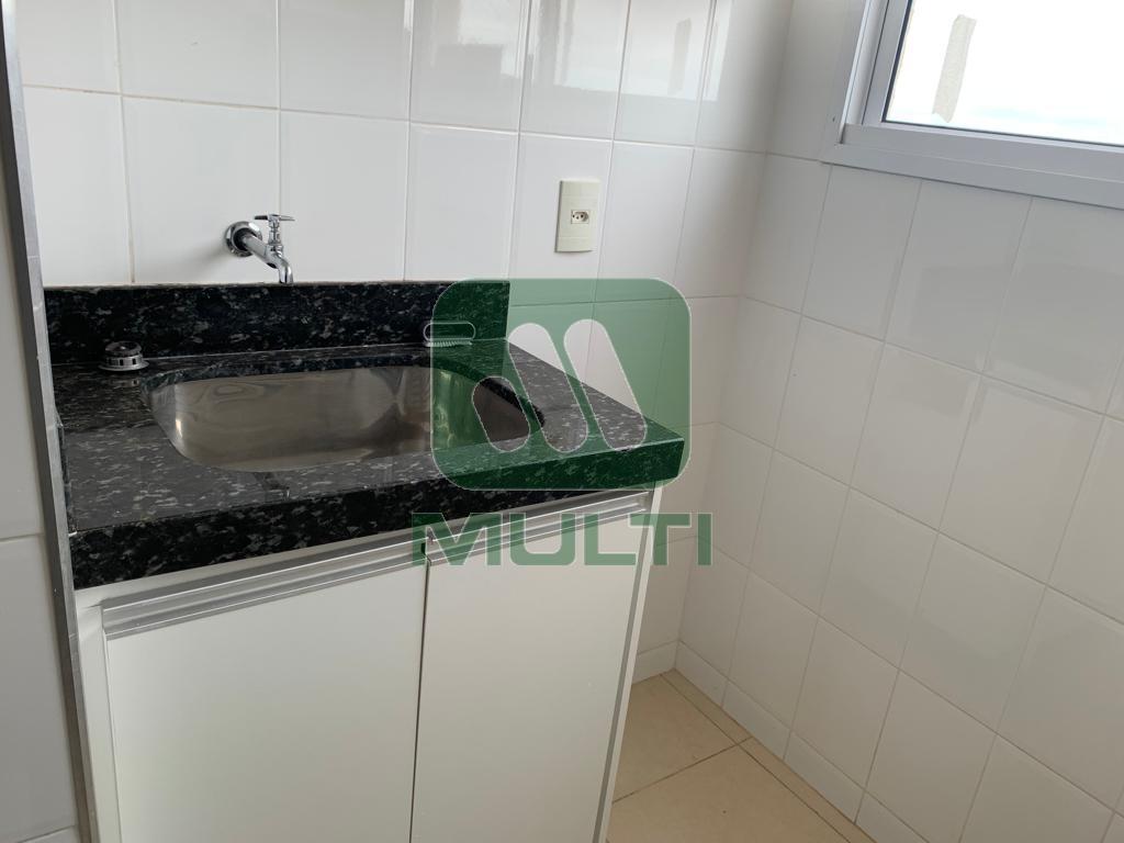 Apartamento à venda com 2 quartos, 65m² - Foto 6