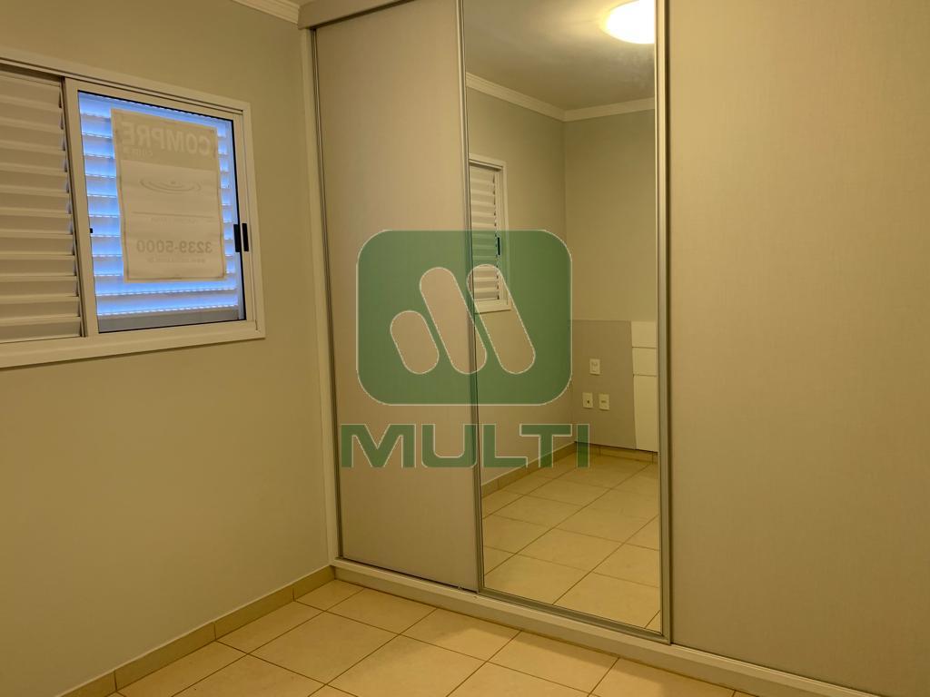 Apartamento à venda com 2 quartos, 65m² - Foto 8