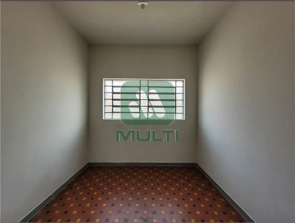 Casa à venda com 3 quartos, 160m² - Foto 18