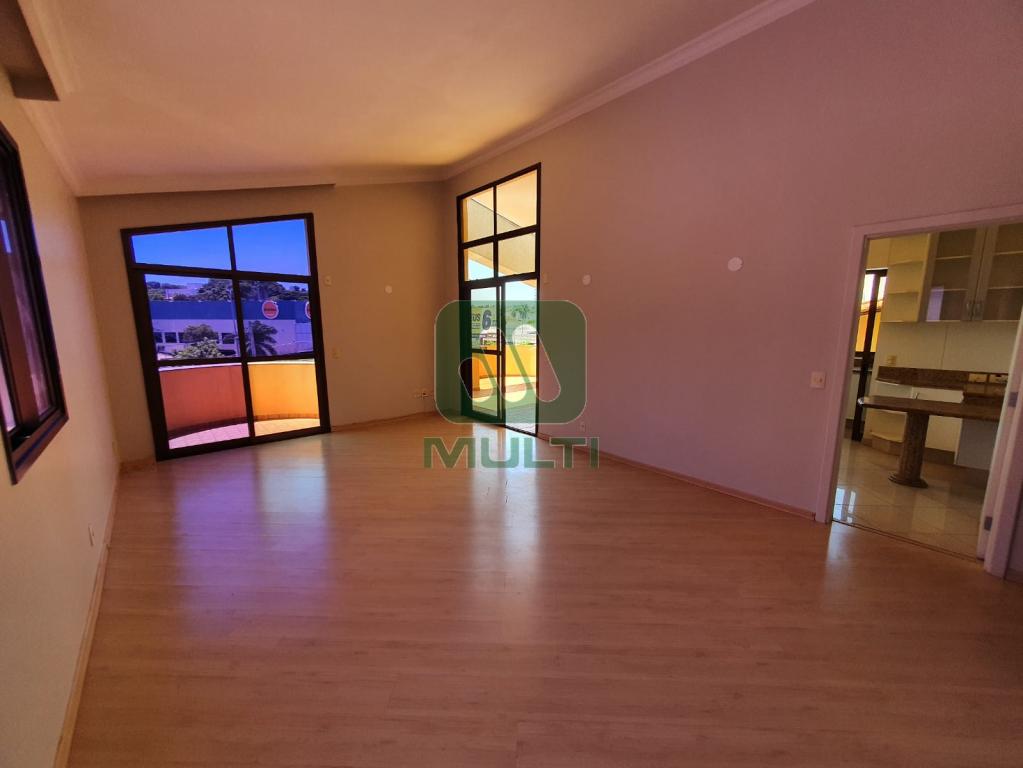 Prédio Inteiro à venda com 7 quartos, 282m² - Foto 4