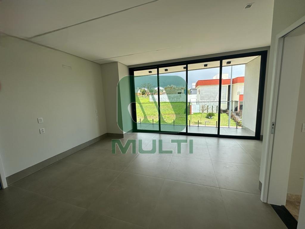 Casa de Condomínio à venda com 4 quartos, 300m² - Foto 19