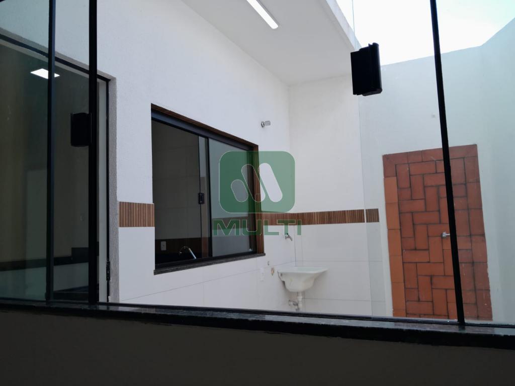 Casa à venda com 3 quartos, 140m² - Foto 10