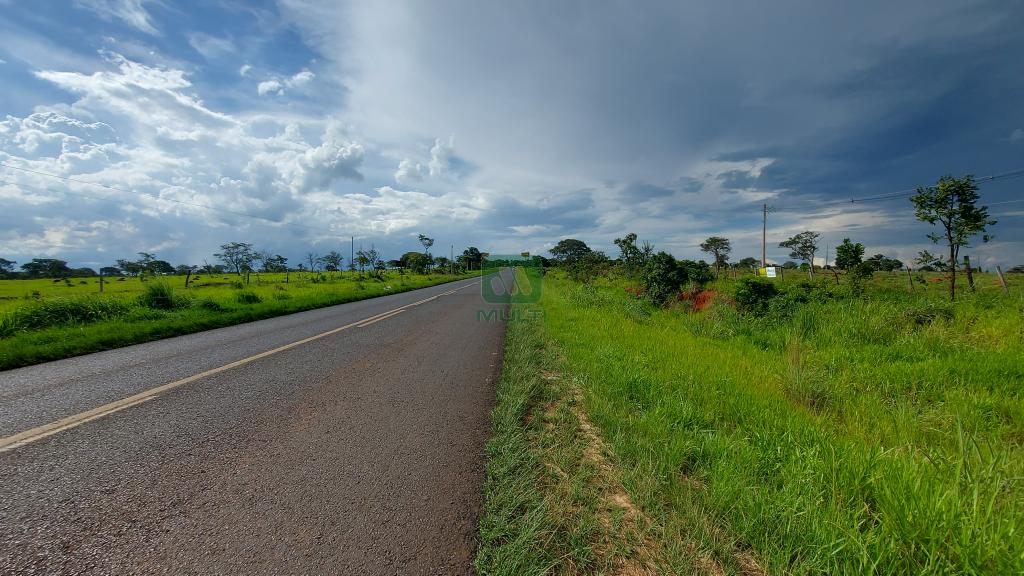 Loteamento e Condomínio à venda com 1 quarto, 20000m² - Foto 2