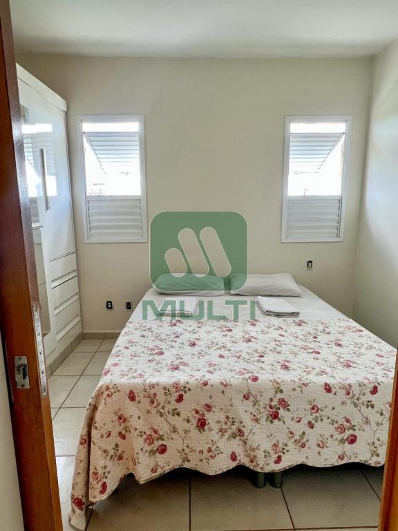 Apartamento à venda com 2 quartos, 65m² - Foto 7