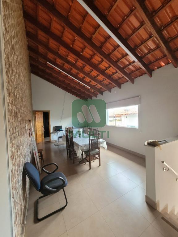 Casa à venda com 3 quartos, 172m² - Foto 8