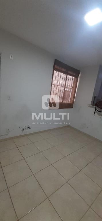 Apartamento à venda com 2 quartos, 43m² - Foto 8