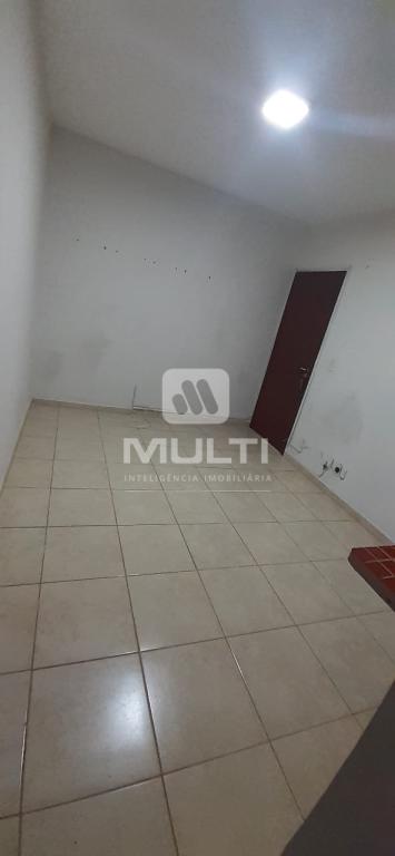 Apartamento à venda com 2 quartos, 43m² - Foto 9