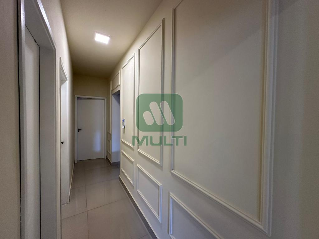 Casa à venda com 4 quartos, 140m² - Foto 8