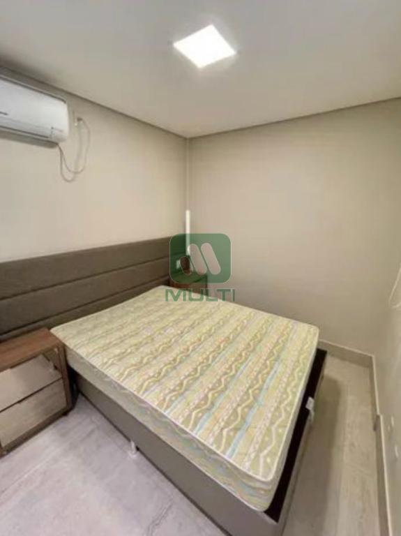 Apartamento à venda com 3 quartos, 108m² - Foto 12