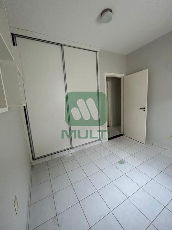 Casa à venda com 3 quartos, 200m² - Foto 8