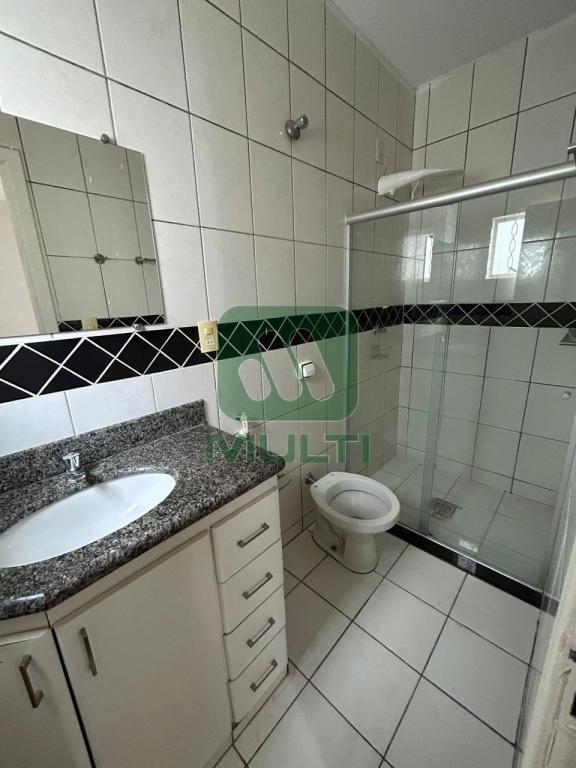 Casa à venda com 3 quartos, 200m² - Foto 12