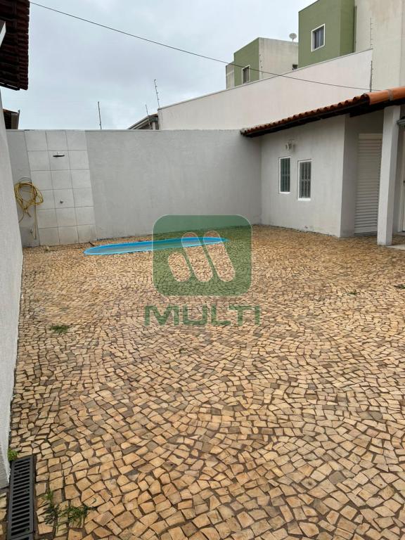 Casa à venda com 3 quartos, 200m² - Foto 15