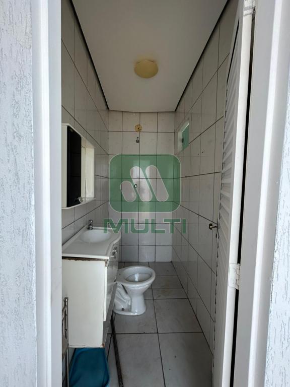 Casa à venda com 3 quartos, 200m² - Foto 21