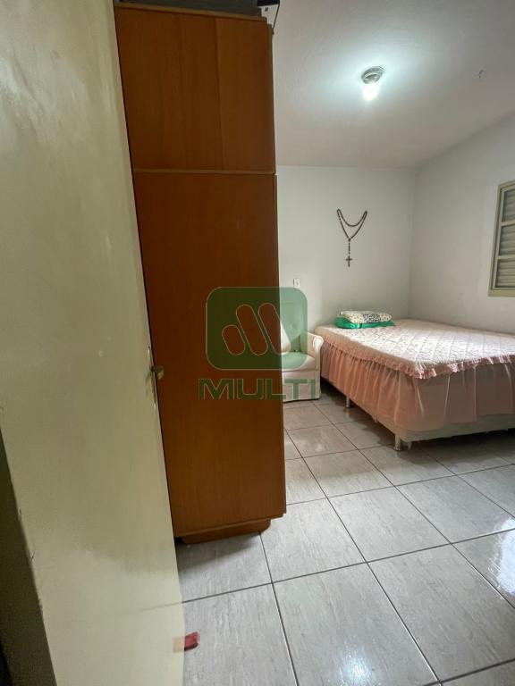 Casa à venda com 5 quartos, 200m² - Foto 10