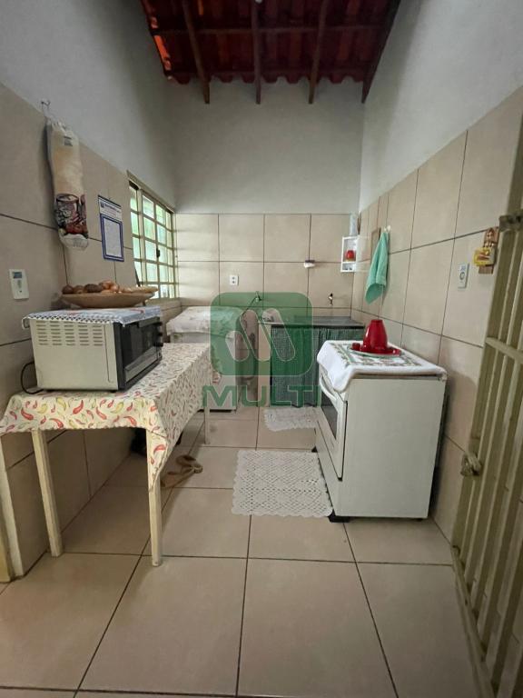 Casa à venda com 5 quartos, 200m² - Foto 18