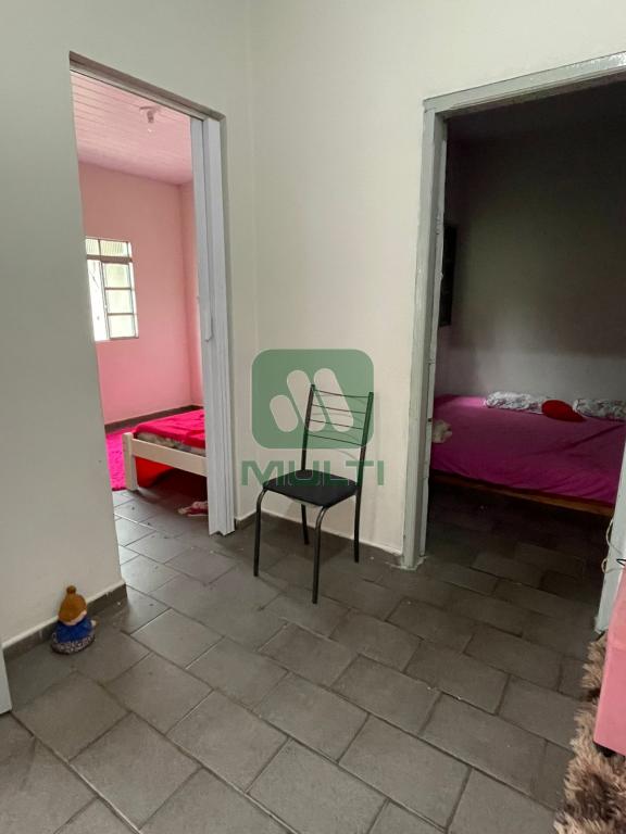 Casa à venda com 5 quartos, 200m² - Foto 23