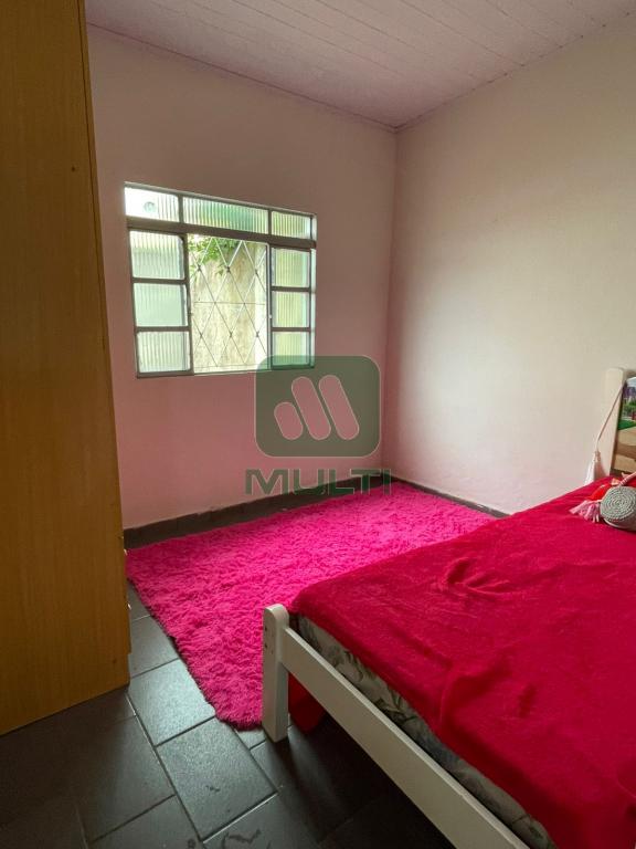 Casa à venda com 5 quartos, 200m² - Foto 24