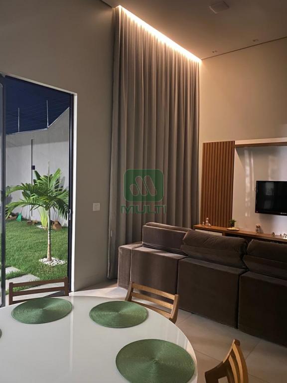 Casa à venda com 3 quartos, 200m² - Foto 6