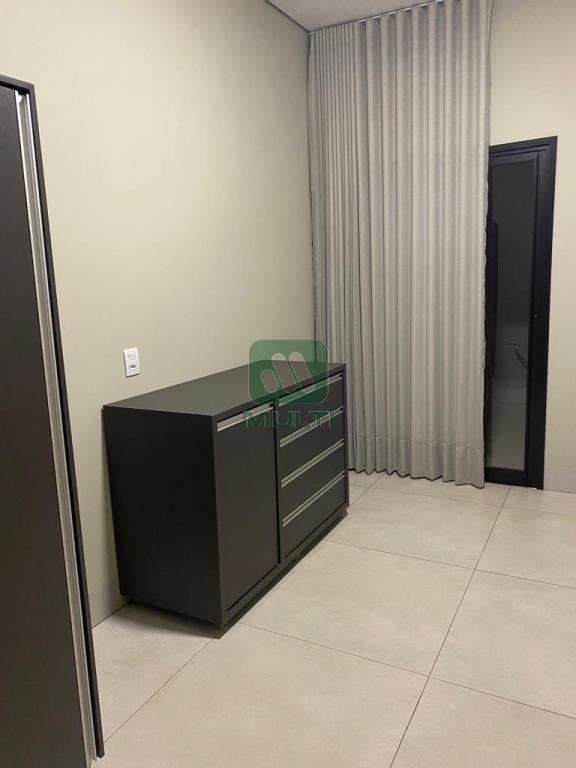 Casa à venda com 3 quartos, 200m² - Foto 8