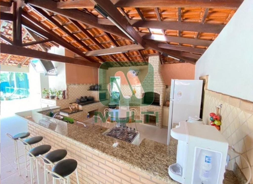 Casa à venda com 4 quartos, 500m² - Foto 9