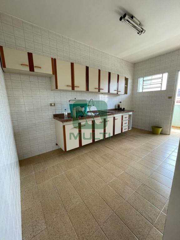 Casa à venda com 5 quartos, 322m² - Foto 11