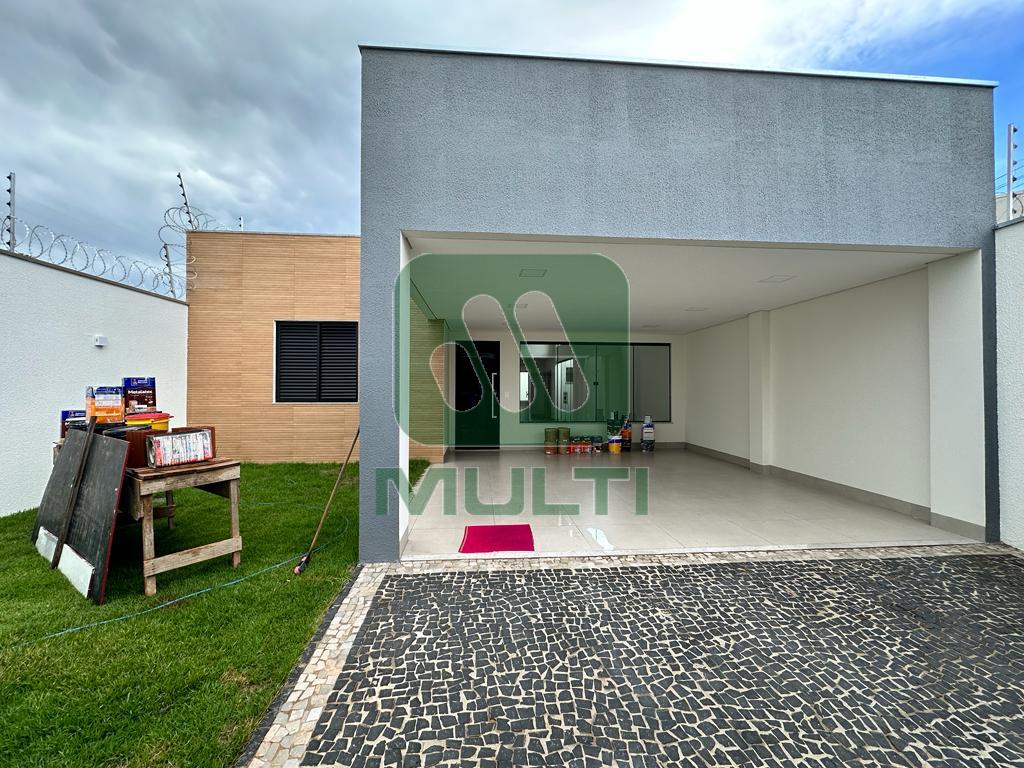 Casa à venda com 3 quartos, 179m² - Foto 3