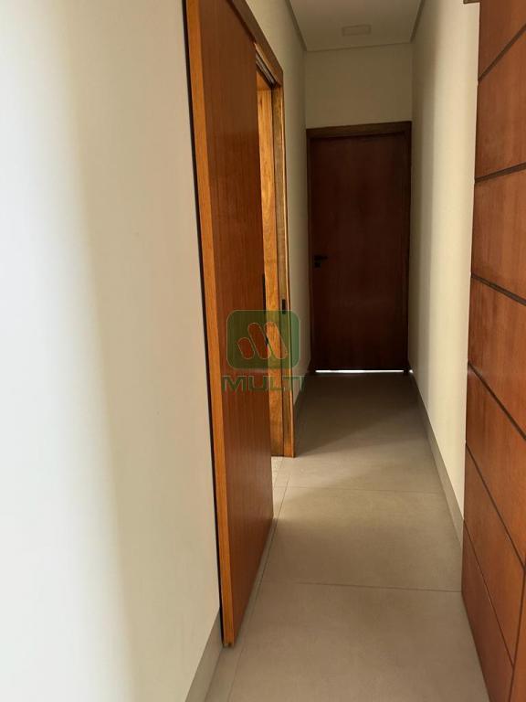 Casa à venda com 3 quartos, 179m² - Foto 15