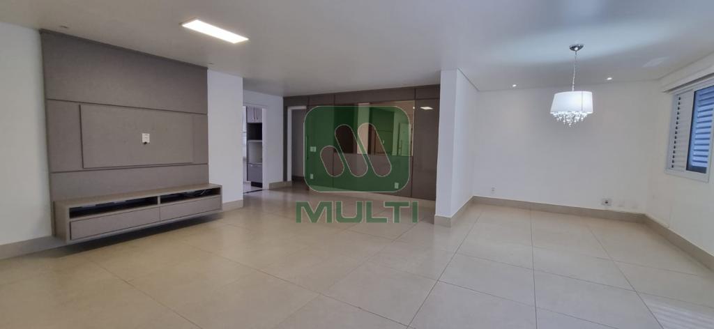 Apartamento à venda com 3 quartos, 142m² - Foto 3