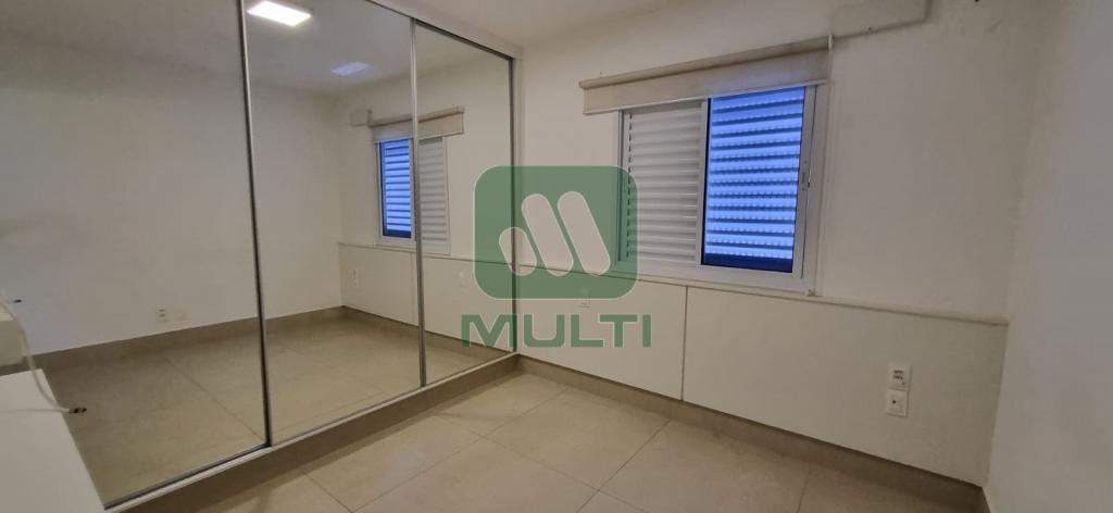 Apartamento à venda com 3 quartos, 142m² - Foto 12