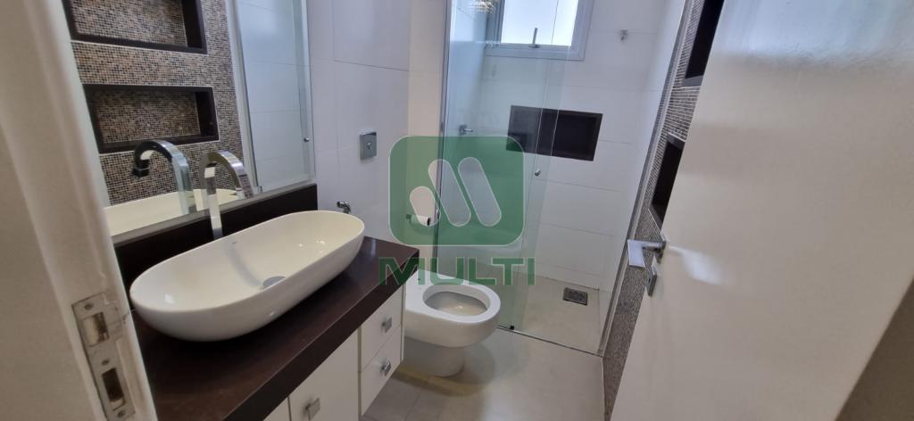 Apartamento à venda com 3 quartos, 142m² - Foto 15