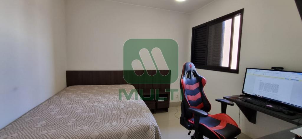 Apartamento à venda com 3 quartos, 87m² - Foto 12