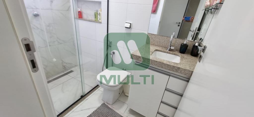 Apartamento à venda com 3 quartos, 87m² - Foto 18