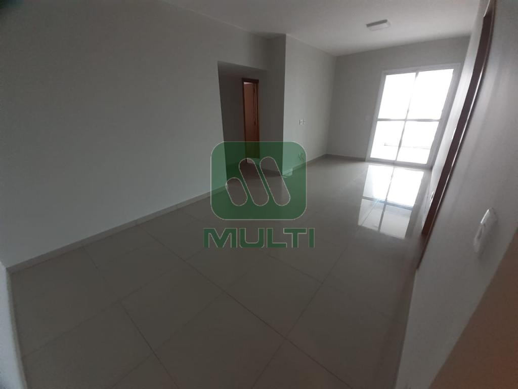 Apartamento à venda com 3 quartos, 94m² - Foto 3