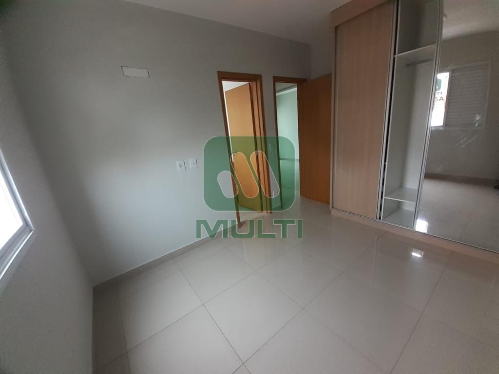 Apartamento à venda com 3 quartos, 94m² - Foto 11