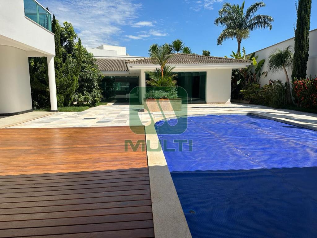 Casa de Condomínio à venda com 5 quartos, 781m² - Foto 20