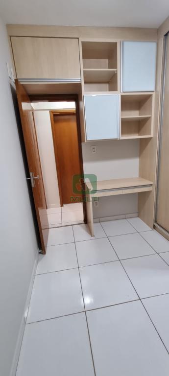 Apartamento à venda com 2 quartos, 57m² - Foto 11