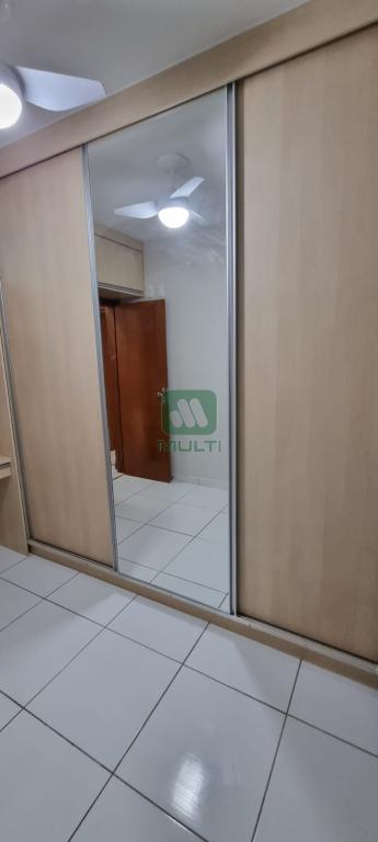 Apartamento à venda com 2 quartos, 57m² - Foto 12