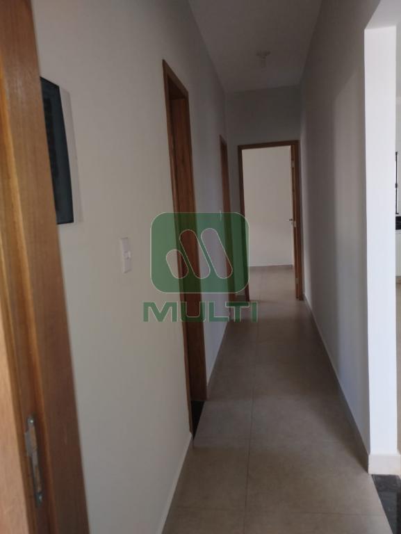 Casa à venda com 3 quartos, 69m² - Foto 25