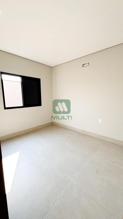 Casa à venda com 3 quartos, 170m² - Foto 11