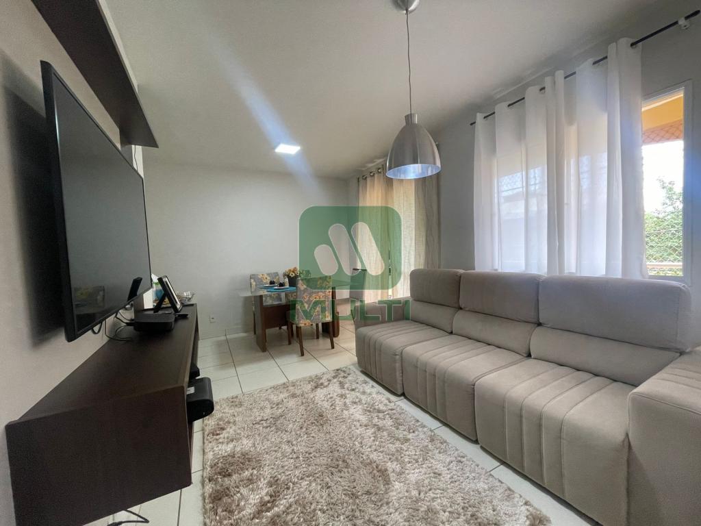 Apartamento à venda com 3 quartos, 72m² - Foto 1