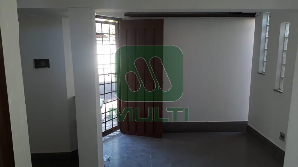 Casa à venda com 3 quartos, 190m² - Foto 18