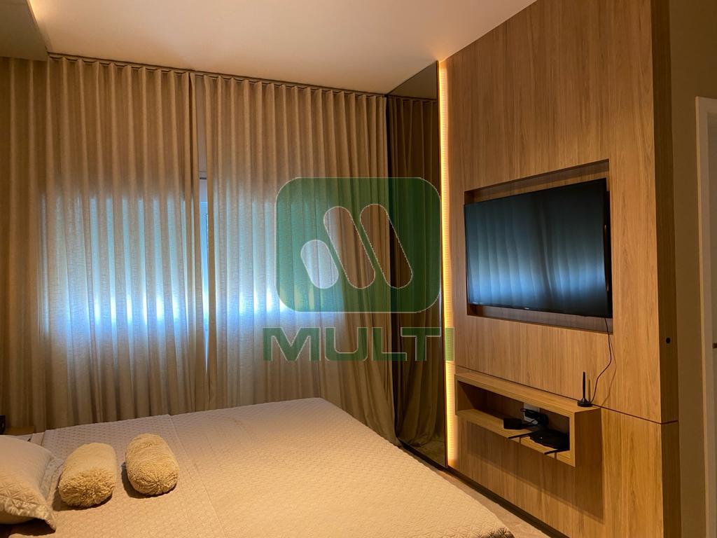 Apartamento à venda com 3 quartos, 197m² - Foto 16