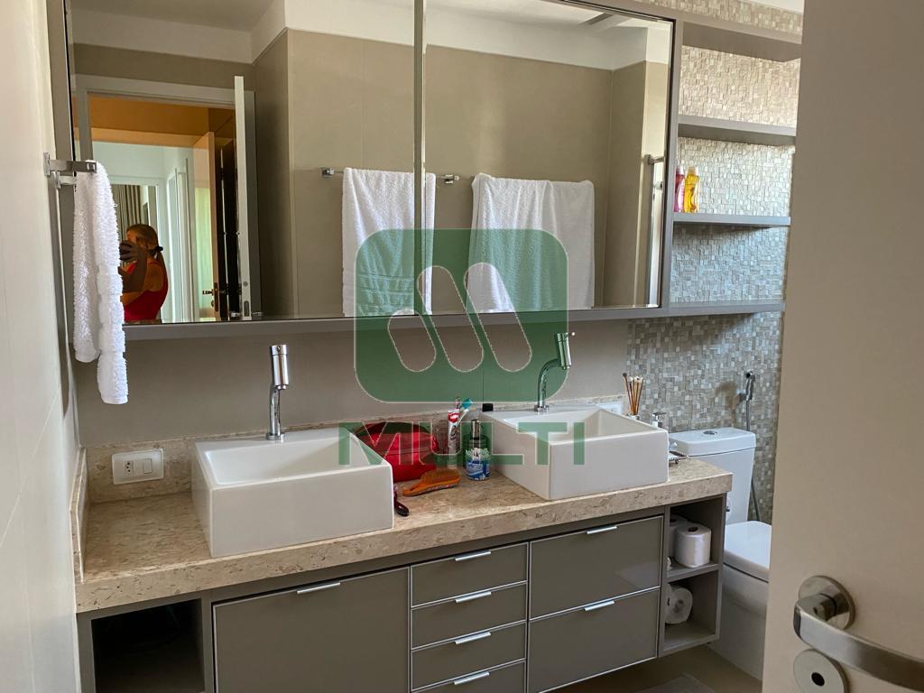 Apartamento à venda com 3 quartos, 197m² - Foto 23