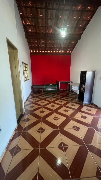 Casa à venda com 5 quartos, 200m² - Foto 8