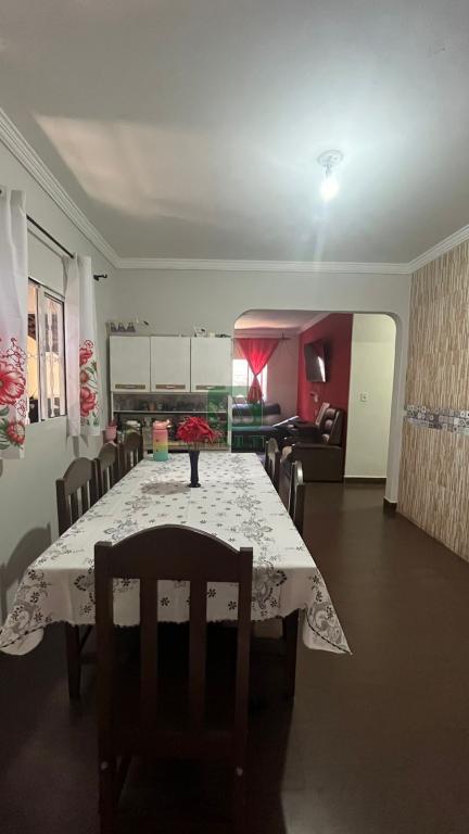 Casa à venda com 5 quartos, 200m² - Foto 29