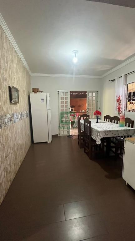 Casa à venda com 5 quartos, 200m² - Foto 49