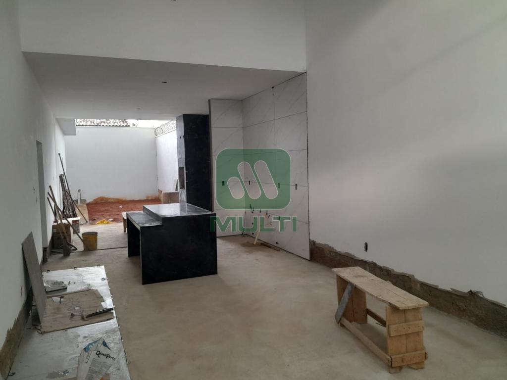 Casa à venda com 3 quartos, 150m² - Foto 7