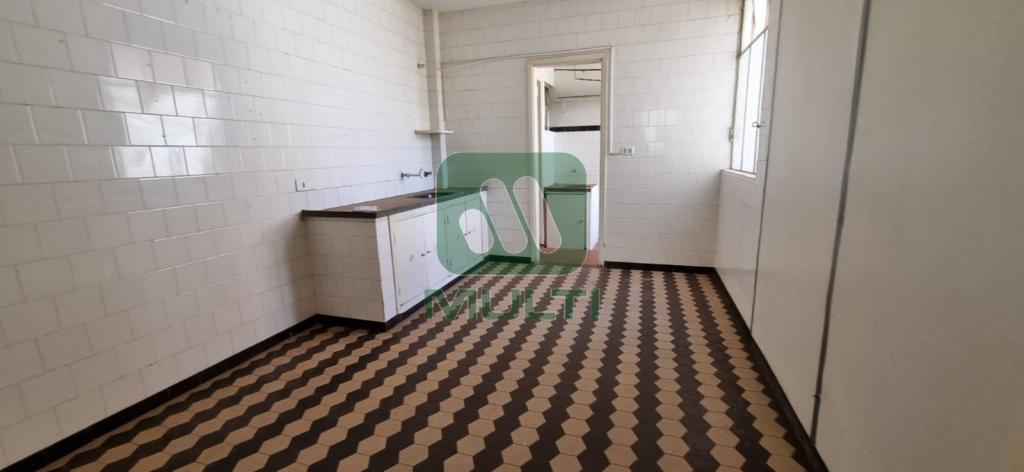 Apartamento à venda com 3 quartos, 83m² - Foto 9