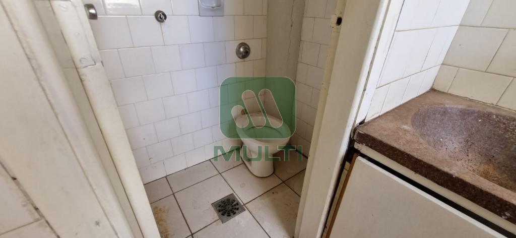 Apartamento à venda com 3 quartos, 83m² - Foto 11